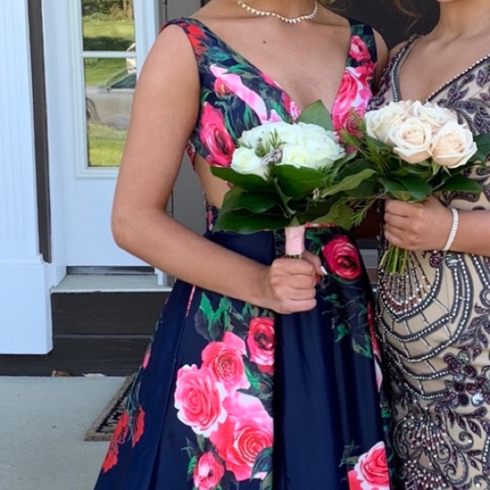 Size 4 prom dress jovani